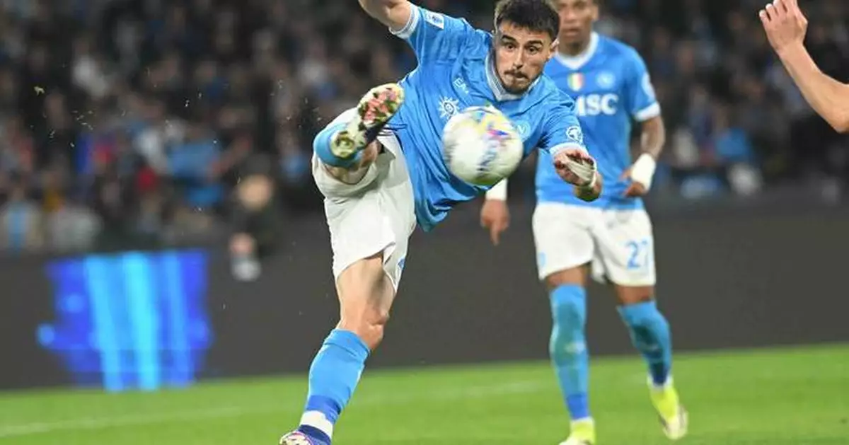 Napoli beats Torino 2-1 to extend unbeaten home run and close gap on second-place AC Milan