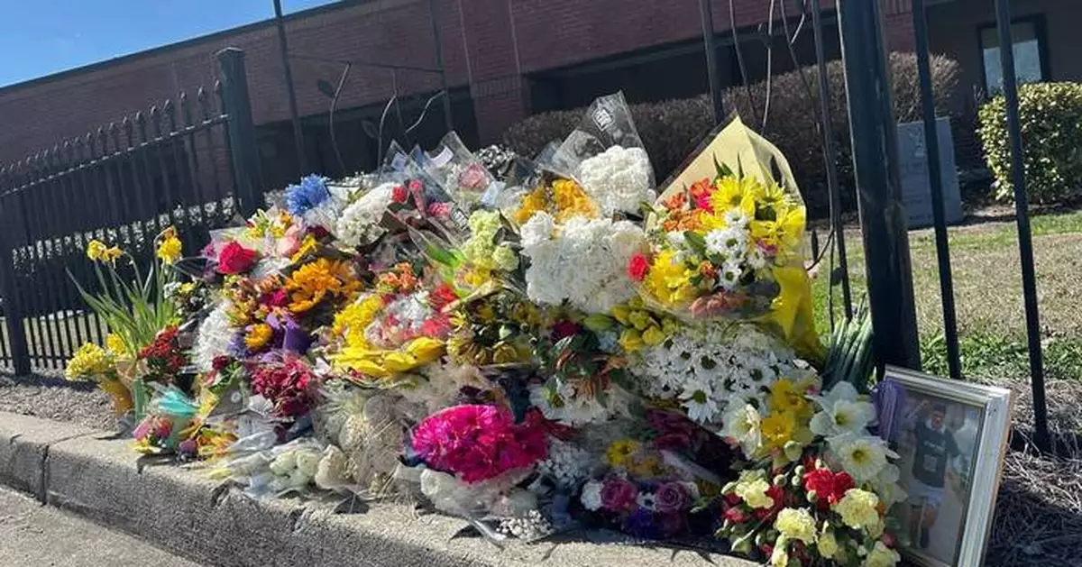 Prosecutor drops vehicular homicide charge against teen charged in death of teacher in prank