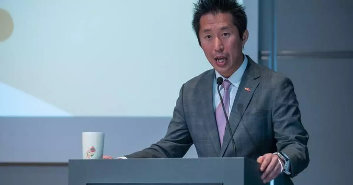 HKETO Berlin Celebrates Year of the Horse with Receptions in Slovenia and Switzerland