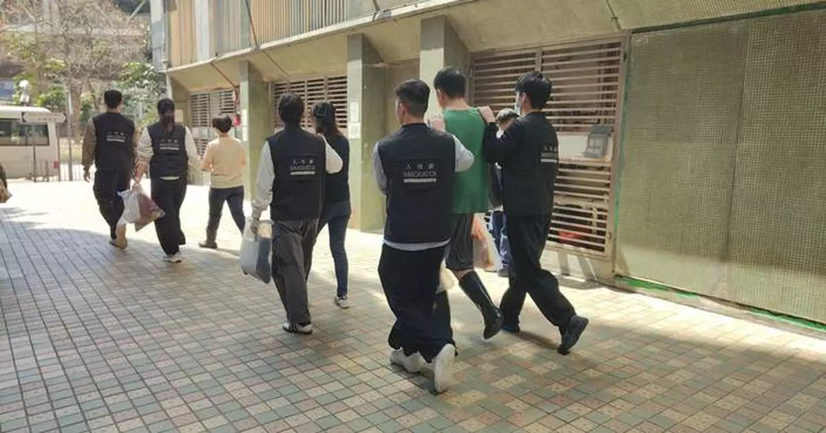 Hong Kong's Immigration Department Conducts Anti-Illegal Worker Operations, Arresting Twelve Workers and Four Employers