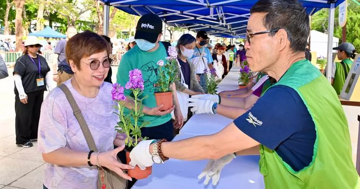 Green Recycling Day Promotes Waste Reduction at Hong Kong Flower Show