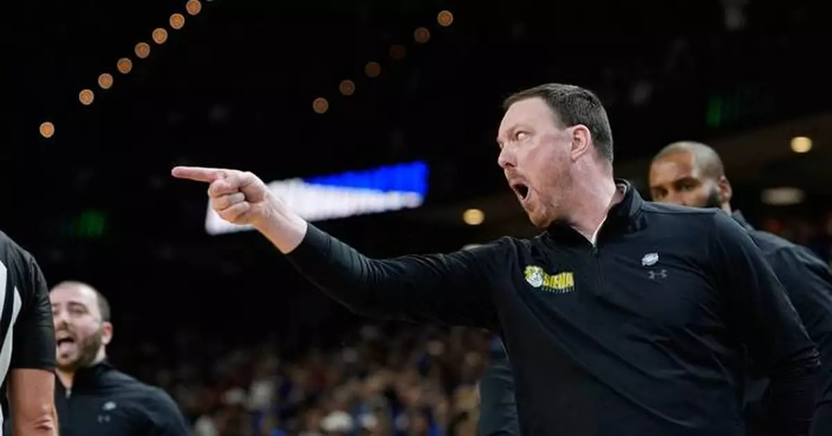 Syracuse hires former star guard Gerry McNamara to take over as men's basketball coach