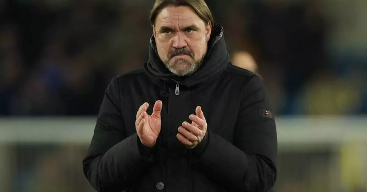 Leeds manager Daniel Farke accepts 1-match ban for confronting referee
