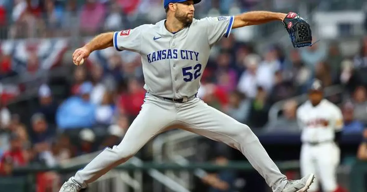 Dominic Smith hits walk-off grand slam as Braves rally past Royals 6-2