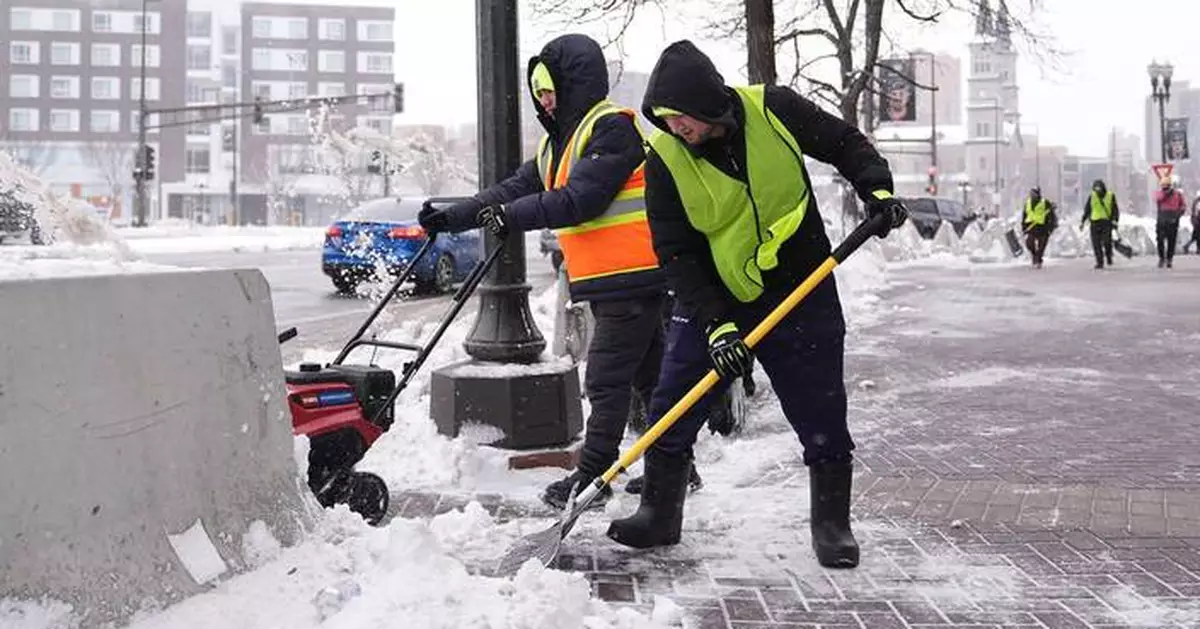 Severe storms pummel parts of US with snow and high winds and raise tornado threat