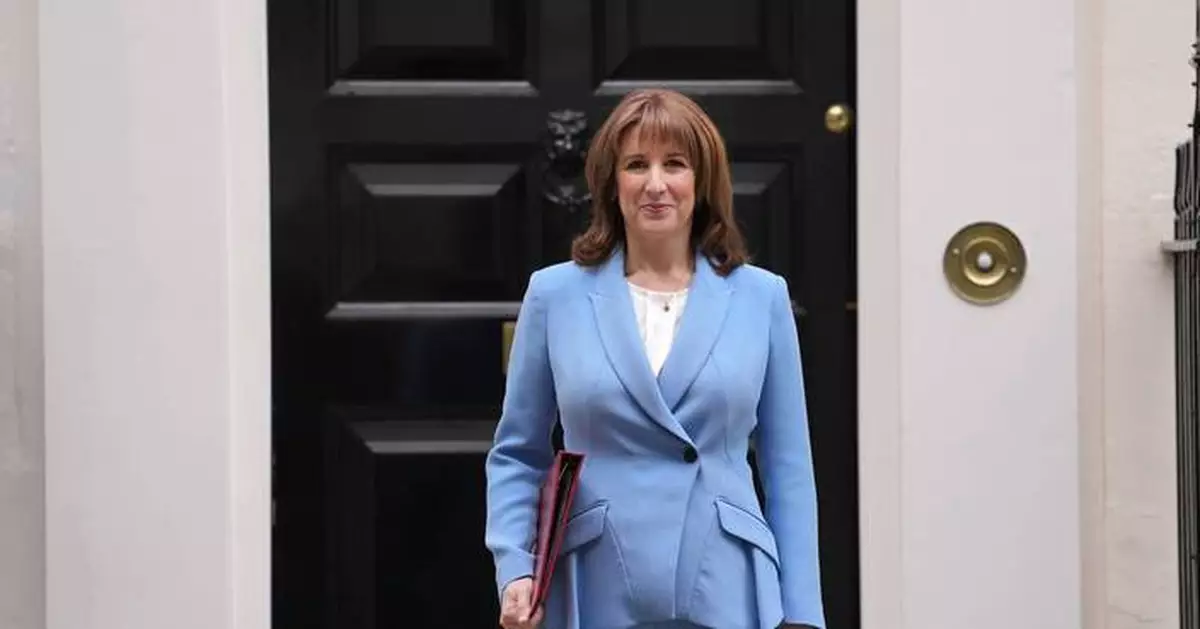 Iran war casts a pall over UK economic update as stocks tank and oil and gas prices surge