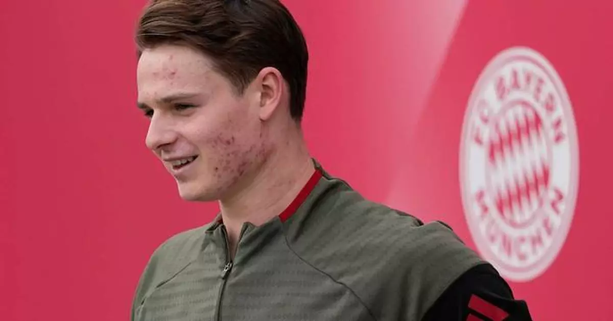 Bayern goalkeeper Urbig back in the starting lineup to face Atalanta amid injury crisis