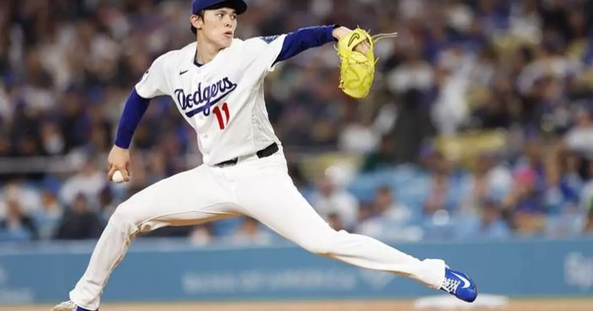 A nervous Roki Sasaki steadies himself in Dodgers season debut after a shaky spring
