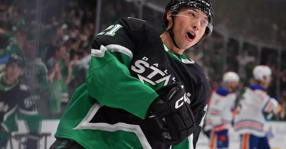 Robertson, Benn have two goals each in surging Stars' 7-2 win over Oilers