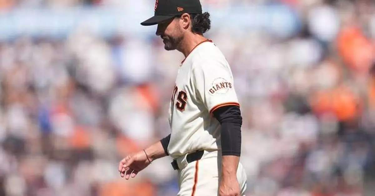 Giants match franchise mark at 20 straight innings without a run to start season, then finally score