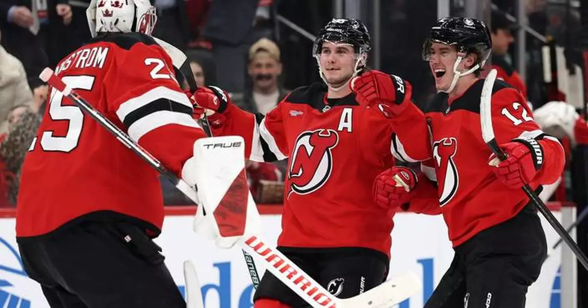 Cotter and Bratt score in shootout after Brown forces OT in Devils' 4-3 win over Maple Leafs