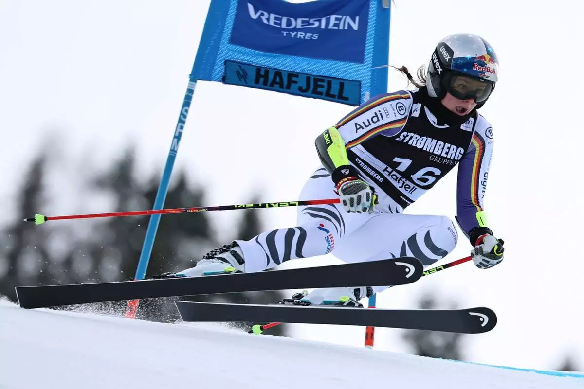Germany's Emma Aicher competes in an alpine ski, women's giant slalom race, at the Lillehammer World Cup Finals, in Hafjell, Norway, Wednesday, March 25, 2026. (AP Photo/Marco Trovati)