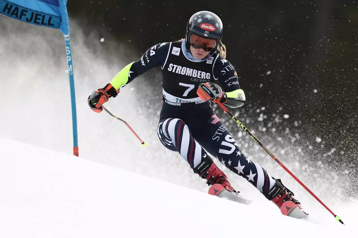 United States' Mikaela Shiffrin competes in an alpine ski, women's giant slalom race, at the Lillehammer World Cup Finals, in Hafjell, Norway, Wednesday, March 25, 2026. (AP Photo/Gabriele Facciotti)