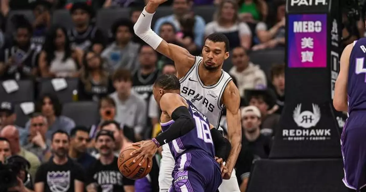 Wembanyama scores 18 points to lead Spurs over Kings 132-104