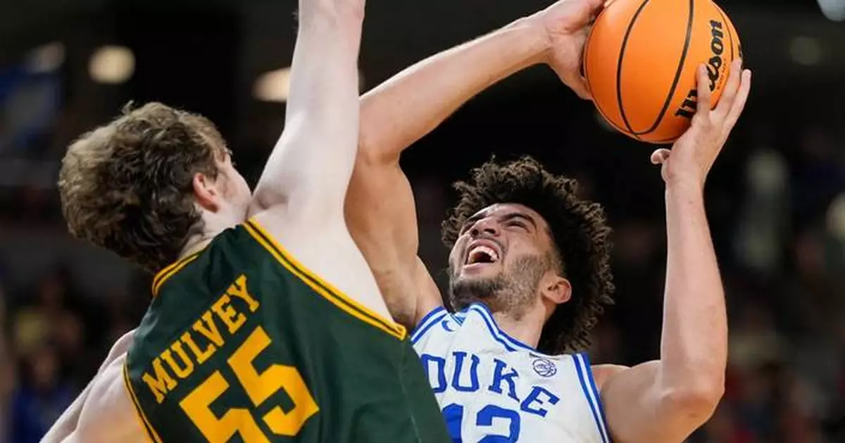 No. 1 seed Duke looks to refocus after surviving Siena scare in March Madness opener