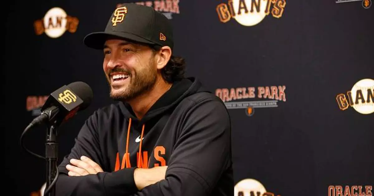 Giants manager Tony Vitello makes debut at last in jump from college ranks to big leagues