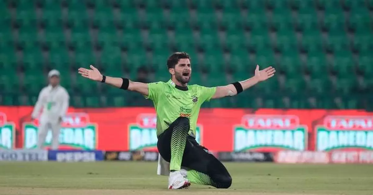 Pakistan cricketers Afridi and Raza accused of breaching security protocols ahead of PSL game