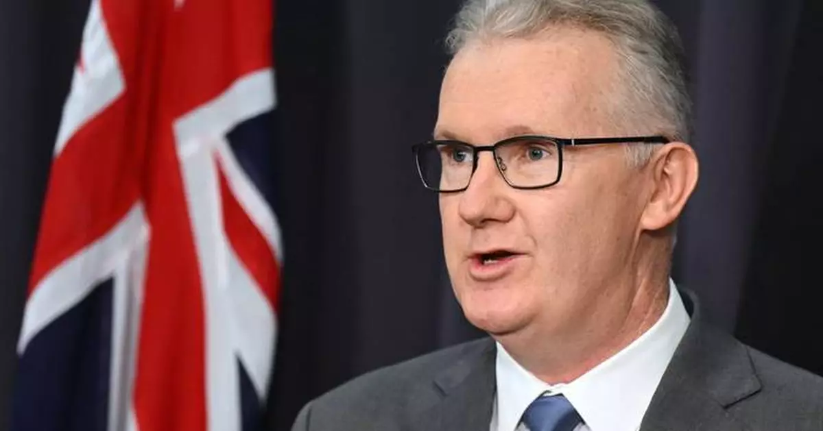 Another 3 members of Iran's women's soccer team decide against staying in Australia as refugees