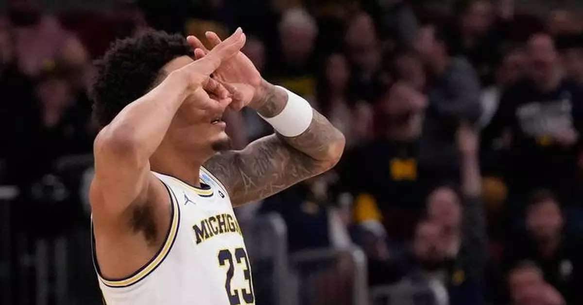Yaxel Lendeborg stars as top-seeded Michigan beats Alabama 90-77 in Sweet 16