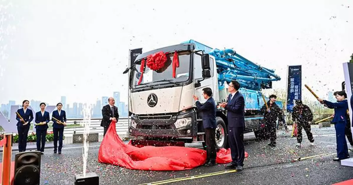 SANY Debuts World's First Intelligent Hybrid Pump Truck
