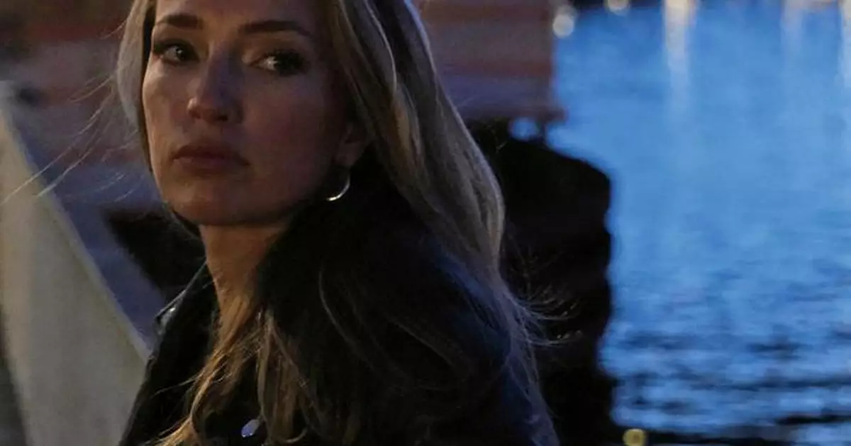 Valle Venia presents: LPS feat. Natalia Sarsgard: J’ai dû m’arrêter