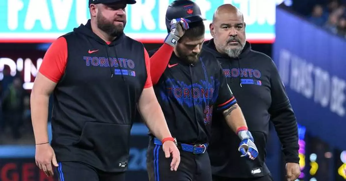 Blue Jays put Lukes on IL with hamstring strain, promote Piñango and will start Yesavage on Tuesday