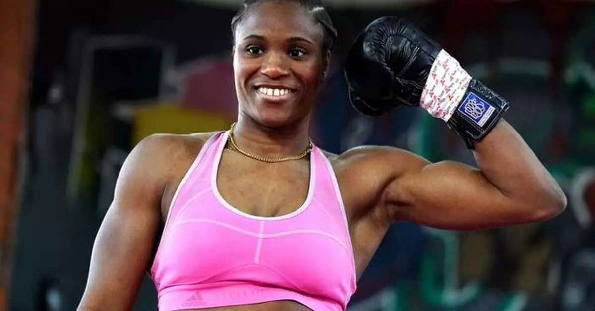 Fundora family leads in sister-brother boxing titles but here comes Caroline Dubois