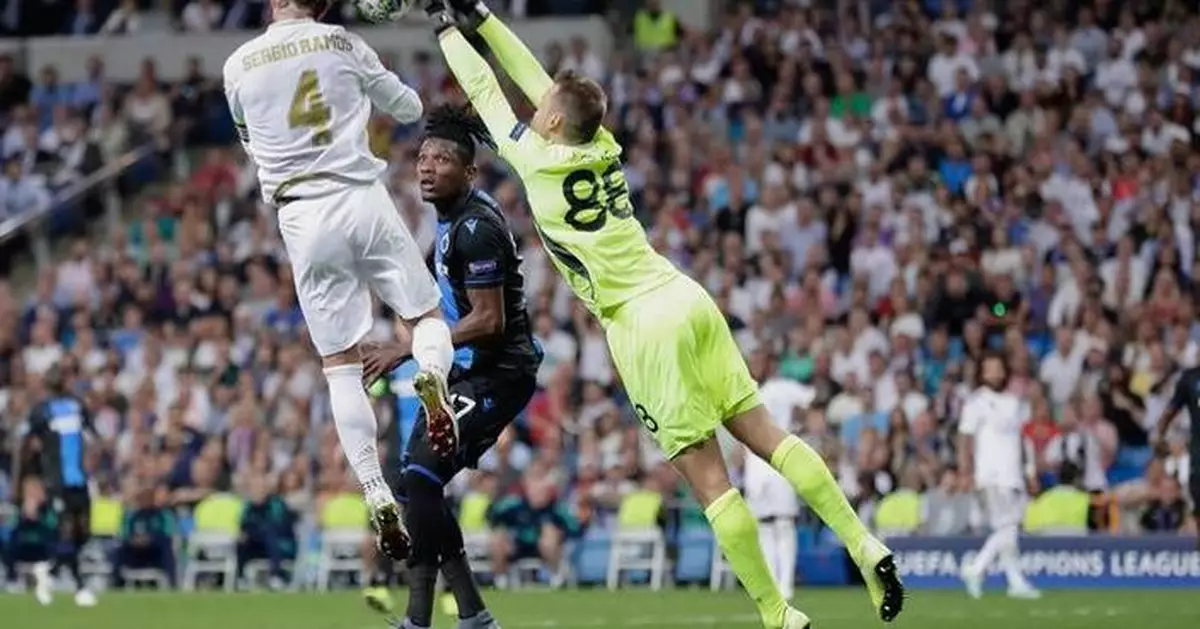 Ex-Liverpool and Belgium goalie Simon Mignolet retiring at season's end