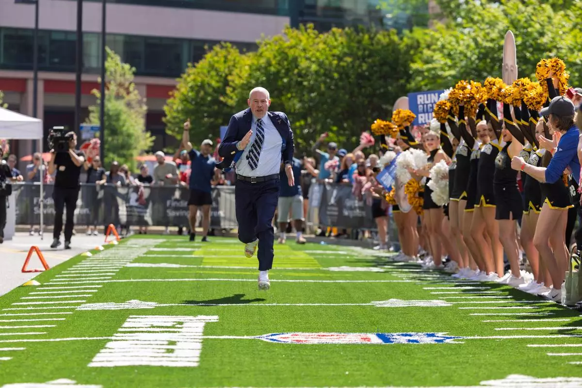 MEMPHIS, Tenn. — Rich Eisen, one of the most recognizable voices in sports media, brings his iconic “Run Rich Run” 40-yard dash to the campus of St. Jude Children's Research Hospital, April 11, 2026. Filming the event at St. Jude was the first time in the event’s 21-year history, marking a milestone in a partnership that has raised more than $7 million to support the global mission of St. Jude and families facing childhood cancer and other life-threatening diseases.