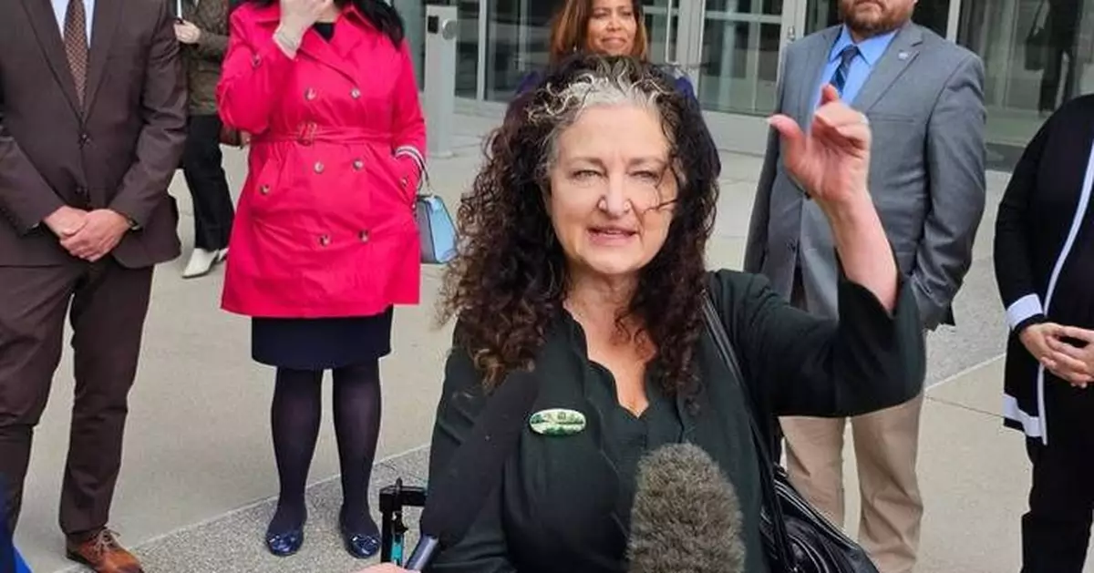 Minnesota districts ask judge to restore limits on immigration enforcement near schools