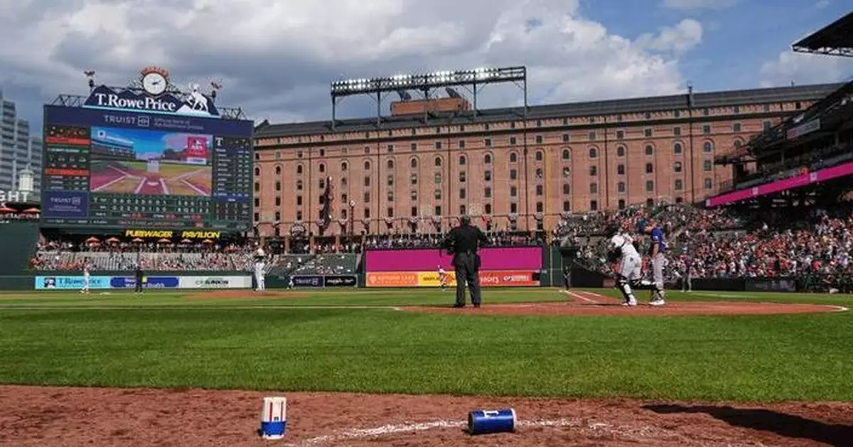 First game-ending robot umpire call gives Suárez first save in 9 years as O's top Rangers 8-3