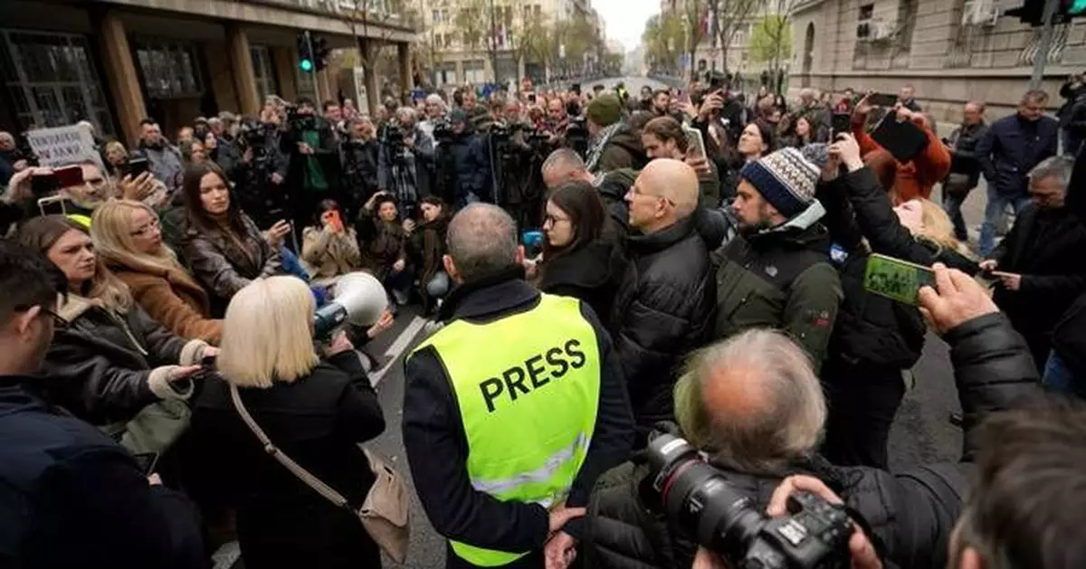 Serbian journalists protest reported attacks, pressure on media