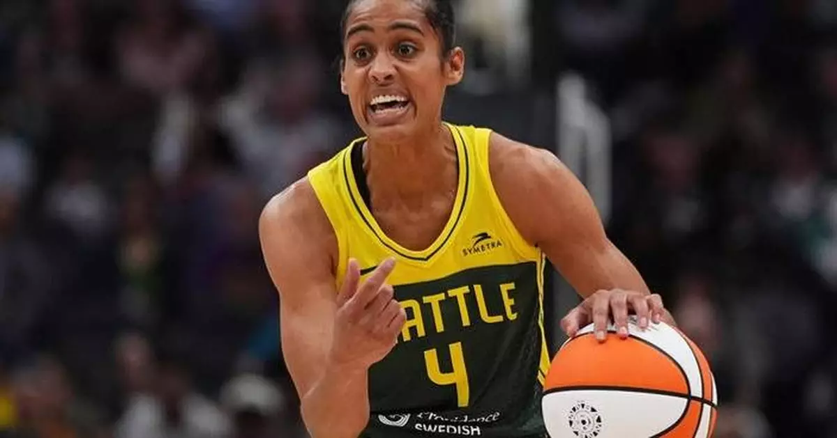 Skylar Diggins signs with the Chicago Sky; Satou Sabally joins the New York Liberty
