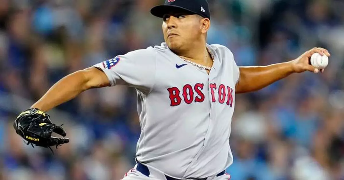 Suárez fires 8 dominant innings as Red Sox blank Blue Jays 5-0 for first 3-game winning streak