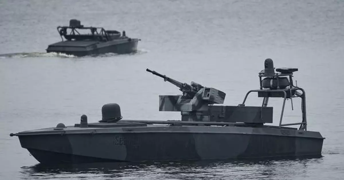 Ukrainian forces operating in Libya have attacked a Russian tanker, officials say