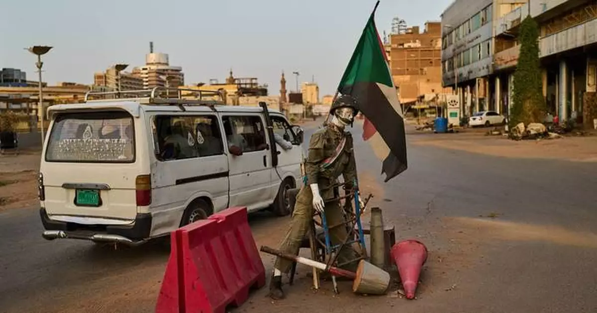 Photos of daily life in Sudan as war enters its fourth year