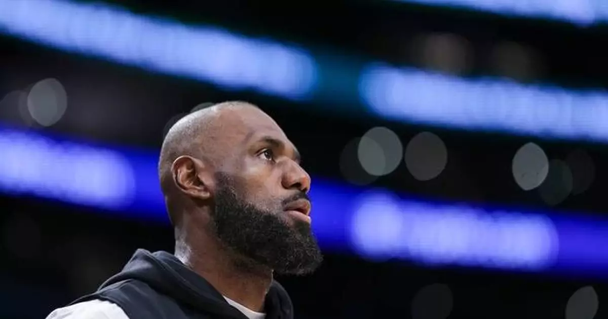 LeBron James must try to carry yet another team to playoff success with Lakers' Doncic, Reaves out