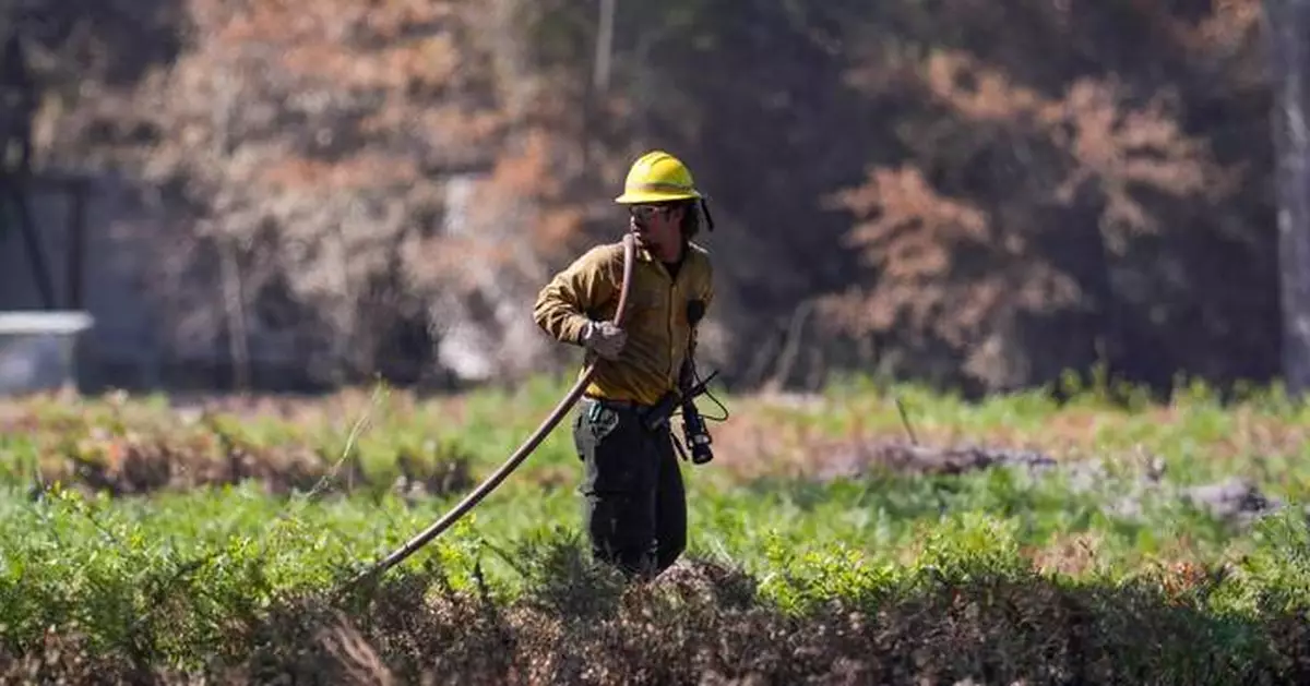 Growing wildfire that has destroyed nearly 90 homes in Georgia forces new evacuations