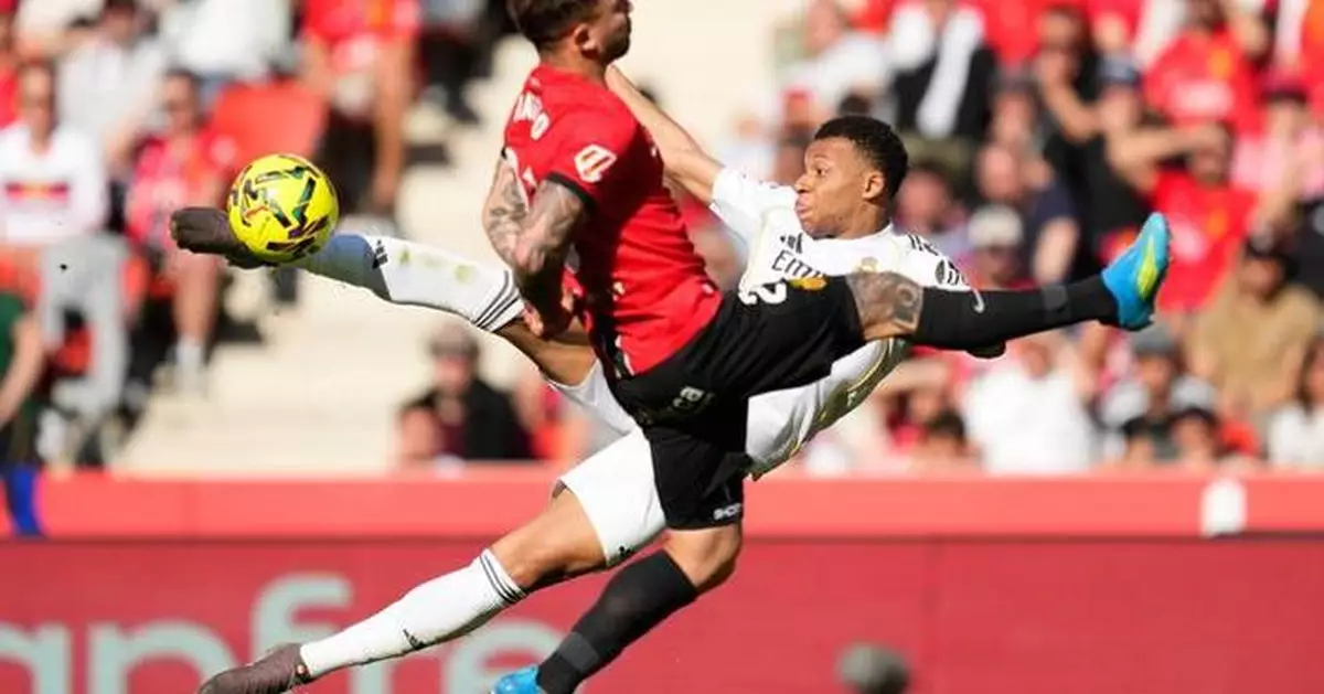 Real Madrid loses to Mallorca in La Liga and risks dropping further behind Barcelona