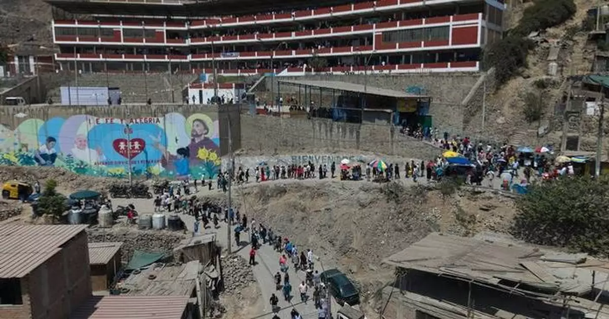 Peru’s interim president defers $3.5 billion fighter jet purchase to the next government