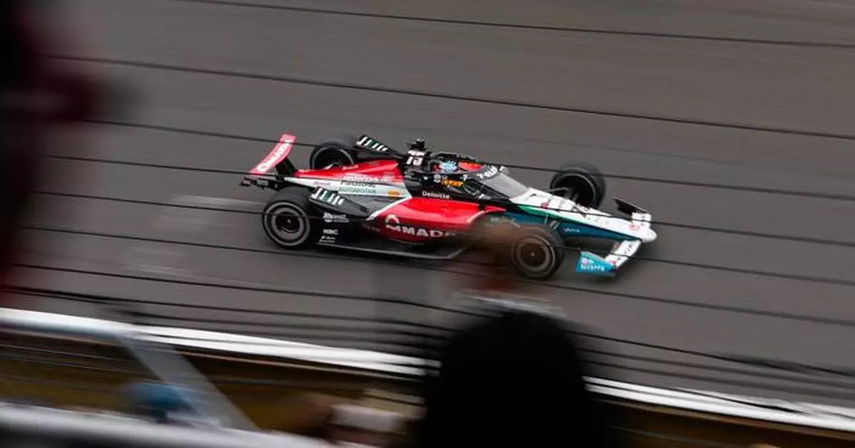 Takuma Sato avoids collision with a fox and posts 4th-fastest lap during Indy 500 testing