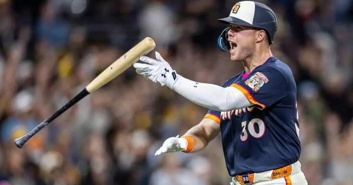 Sheets' 3-run homer in the 9th inning helps Padres beat the Rockies 5-2