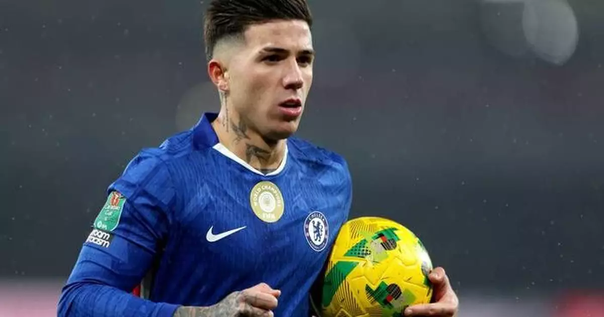 Chelsea star Enzo Fernandez remains out of lineup despite apology to team