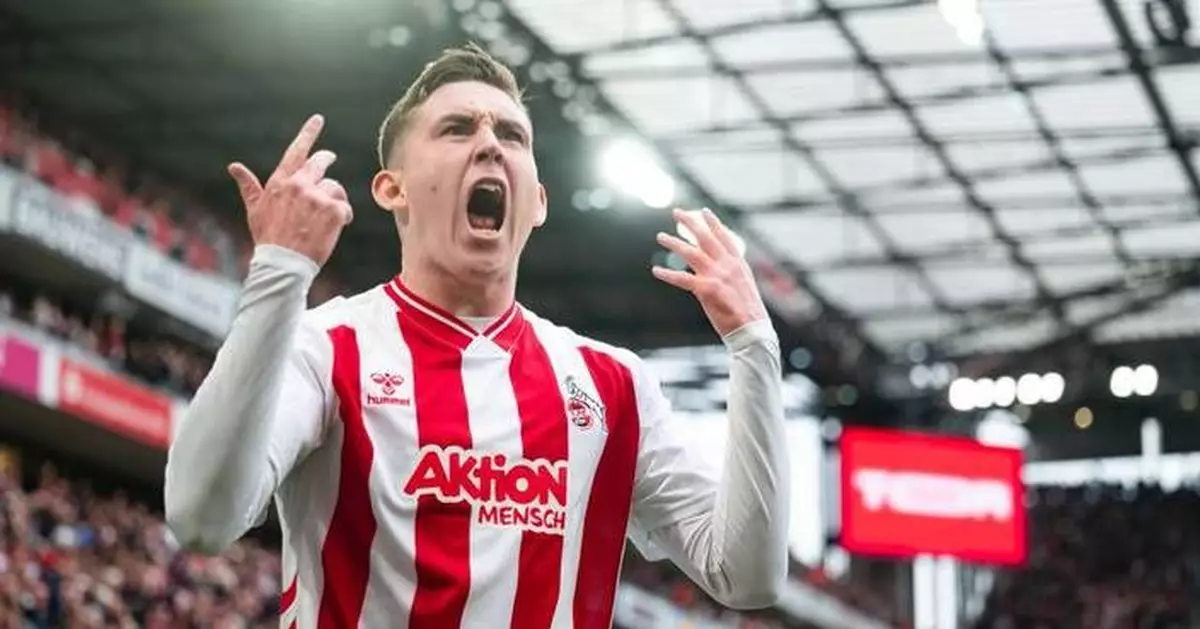 Cologne wins Bundesliga relegation duel 3-1 against 10-man Werder Bremen