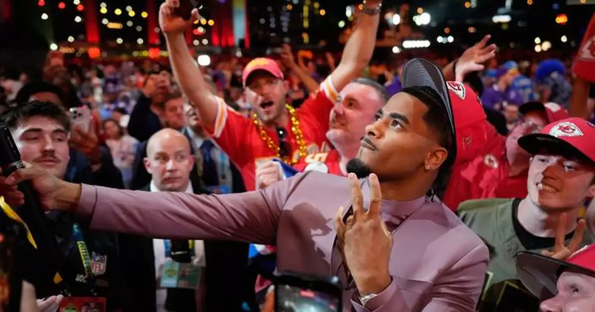 Chiefs trade up to draft LSU CB Mansoor Delane at No. 6, pick Clemson DT Peter Woods at No. 29