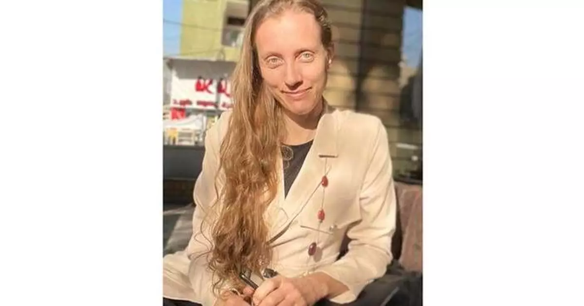 Mother hopes freed US reporter will come home following her release from Iraqi captors