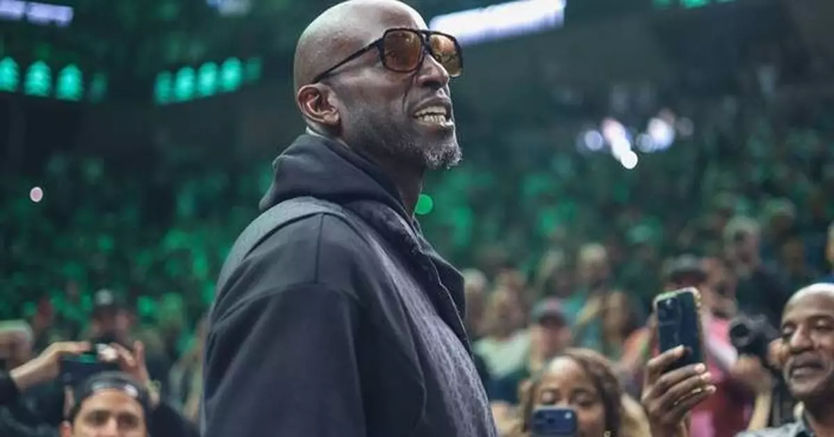 Timberwolves welcome back Garnett and beat Pelicans in regular-season finale as playoffs await