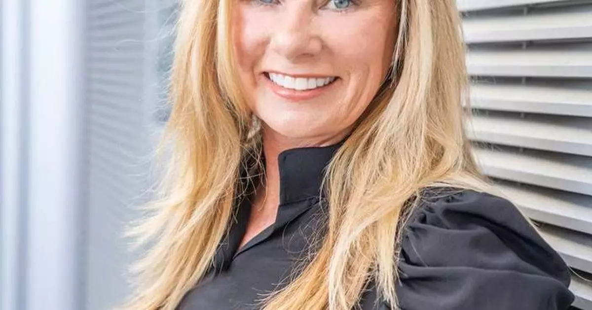 Berkshire Hathaway HomeServices California Properties Welcomes Jennifer Carey as Irvine Office Manager