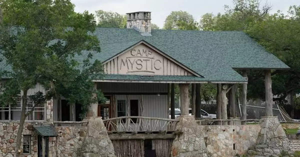 Camp Mystic director offers tearful apology to victims' families during legislative hearing