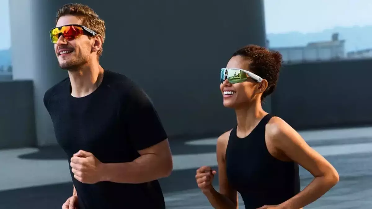 BleeqUp Launches World’s First 4-in-1 Sports Camera Glasses in Singapore